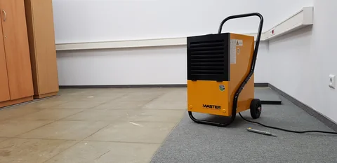 MASTER - DH 752
