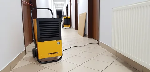 MASTER - DH 752