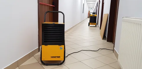 MASTER - DH 752